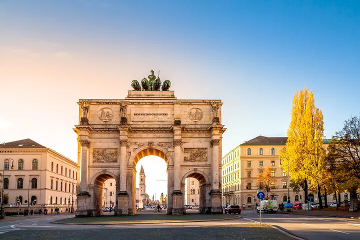 Munich Private Tour: Car, Guide & Hotel Pick-Up