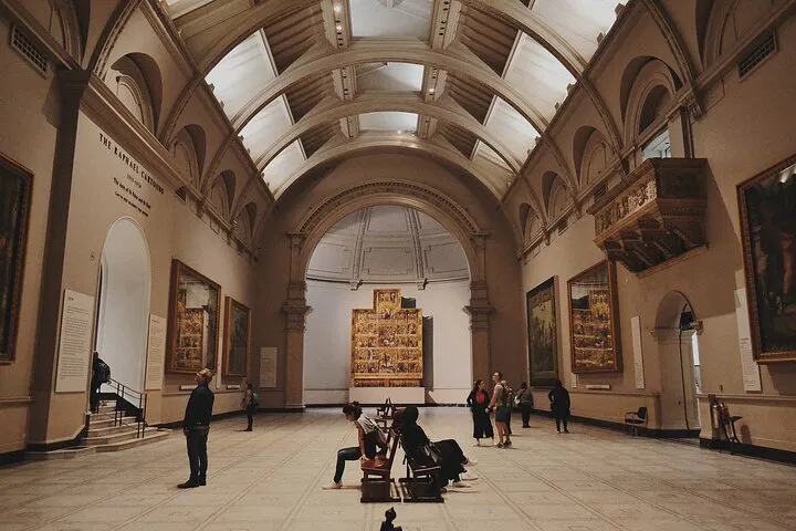 Unlock Art's Secrets: Private V&A Museum Tour