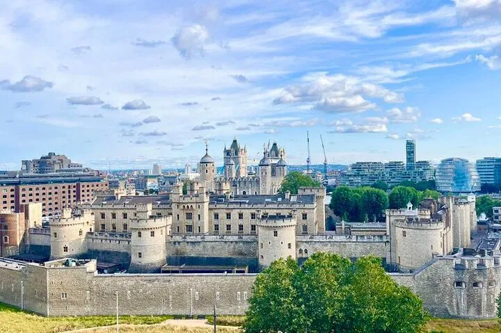 Uncover Royal Secrets: A Family-Friendly Tower of London Private Tour