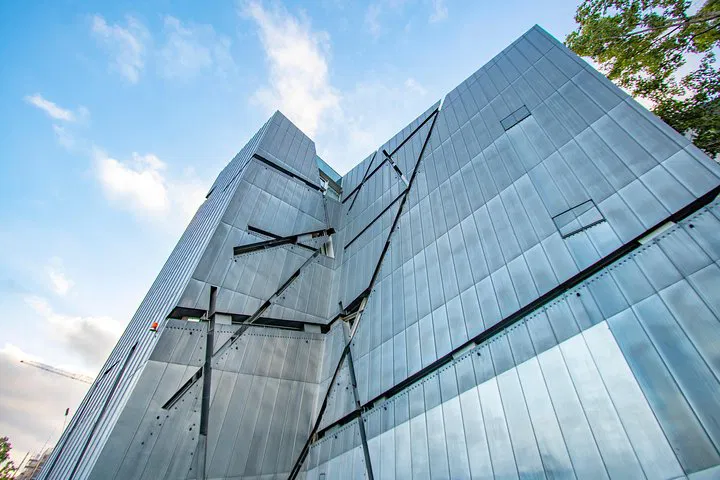 Berlin Architecture Unveiled: A Local Expert's Private Tour