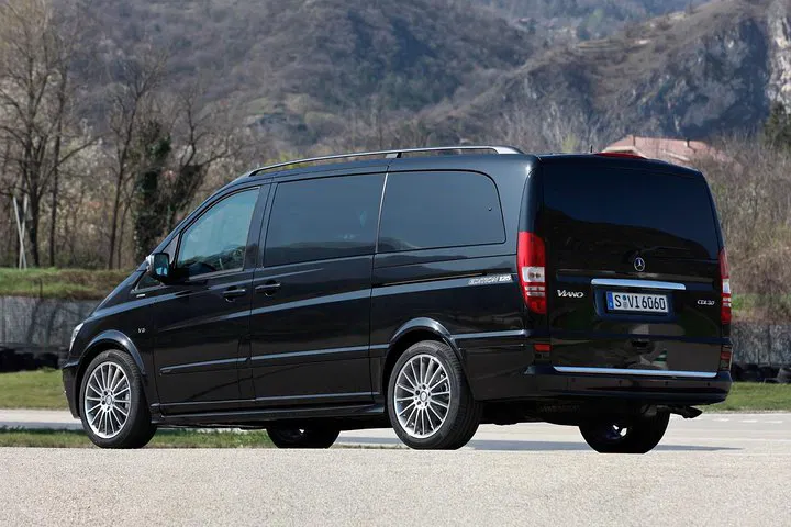 Stress-Free London Arrival: Private Transfer from Luton Airport