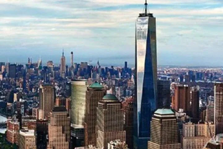 NYC History & Heights: One World Observatory & Manhattan Walking Tour