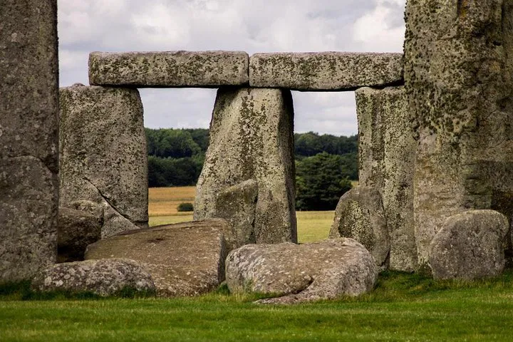 Unveiling Stonehenge: A Luxurious Private Tour from London or Southampton
