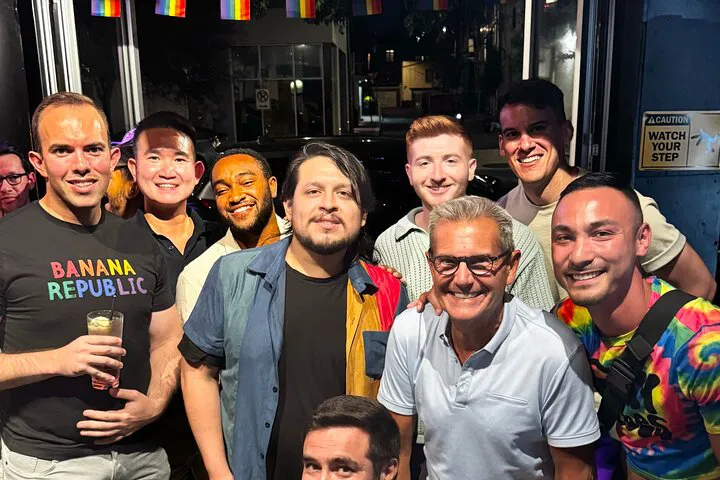 DC LGBTQ Bar Crawl: Connect & Celebrate!