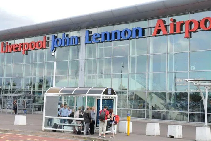 Stress-Free Liverpool Airport Transfers: Private, Relaxed & Reliable