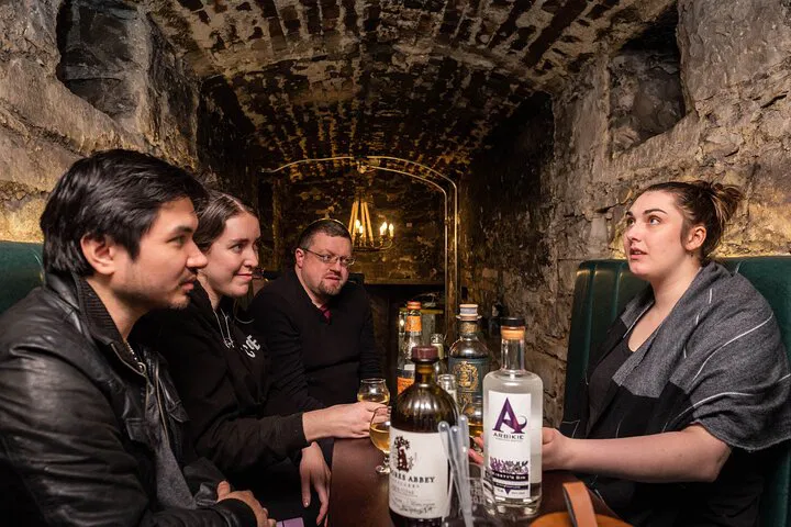 Edinburgh's Magical Blend: Harry Potter Origins & Gin Tasting Adventure!