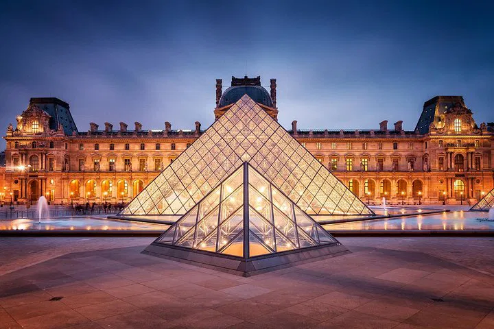 Unlock Louvre's Secrets: A Personalized Paris Art Adventure