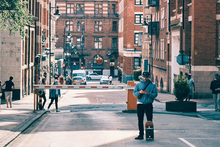 Unleash Manchester's Secrets: A Self-Guided Treasure Hunt Adventure!