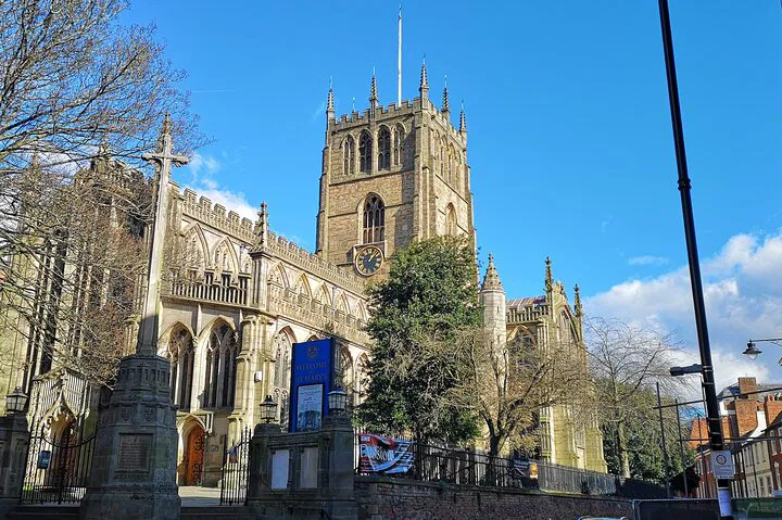 Uncover Nottingham's Secrets: A Robin Hood Adventure Awaits!