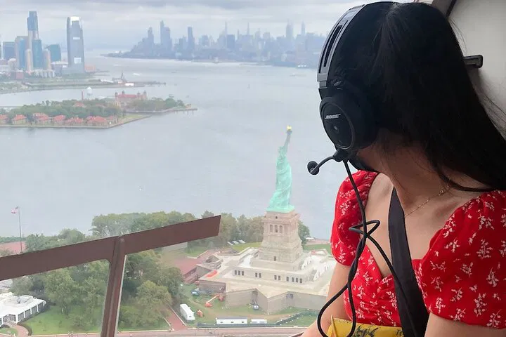 Soar Above the Big Apple: The Ultimate NYC Helicopter Tour