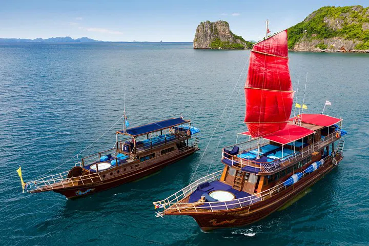 Angthong Marine Park Sunset: Semi-Private Yachting Adventure