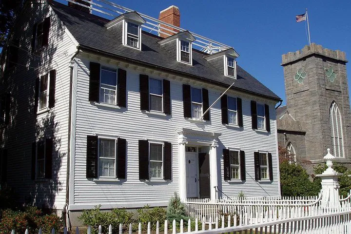 Salem's Hocus Pocus Movie Tour: See Film Locations!