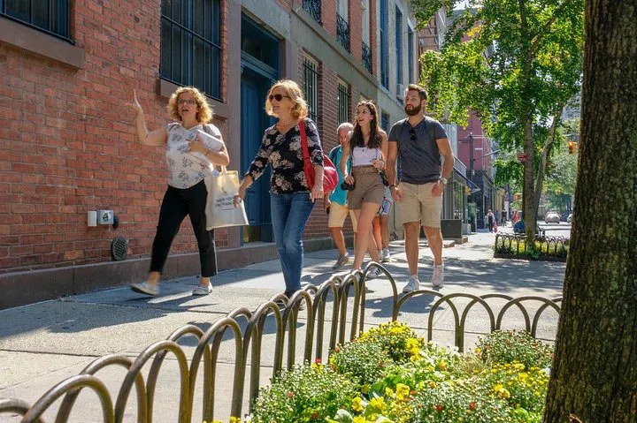 Discover Authentic Manhattan: A French-Guided SoHo, Greenwich & Meatpacking Tour