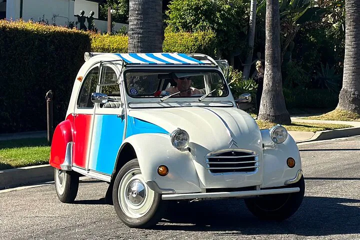 Starlette's LA Cruise: A Classic Car Tour Adventure