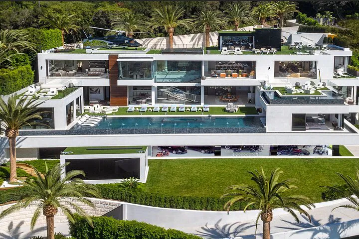 Hollywood & Beverly Hills Celeb Homes: 2-Hour Private Tour