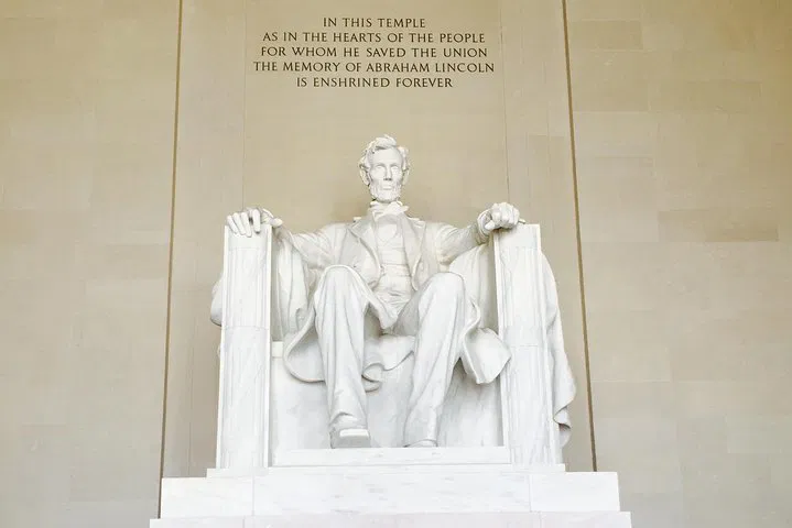 NYC to DC: Uncover History on a Guided Day Trip!