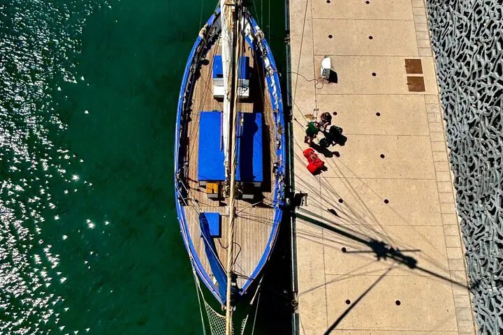 Marseille Sunset Sail: Wine, Buffet & Calanques Views