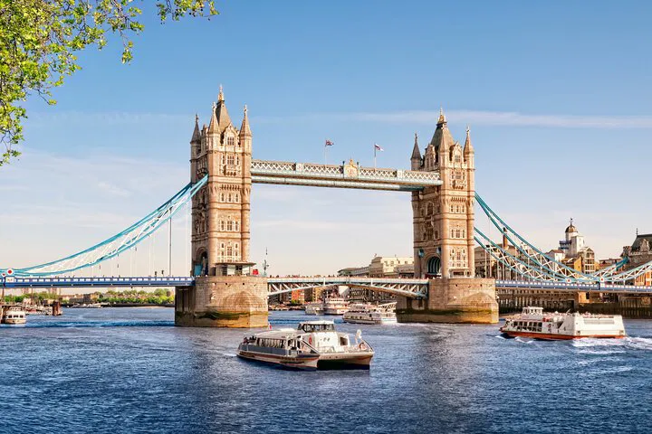 Unveiling London: A Tailored Shore Excursion from Southampton Ports