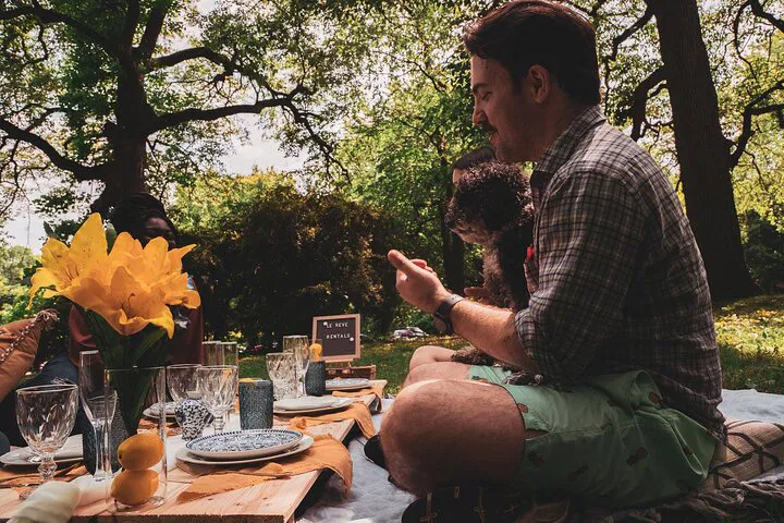 Philadelphia Picnic Bliss: Private Outdoor Dining Experience