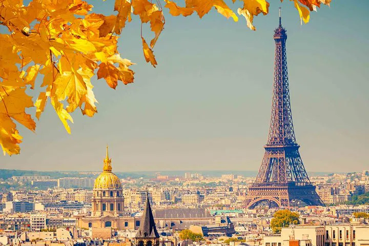 Discover Paris Your Way: Private MiniVan Tour with English-Speaking Driver