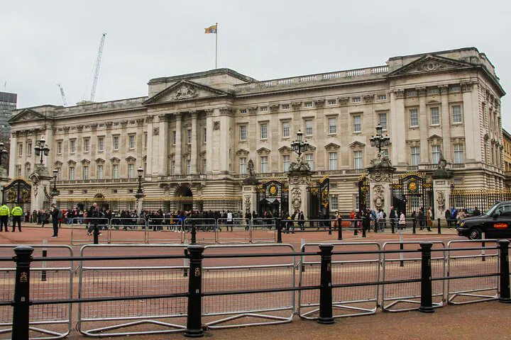 Royal London: Unveiling Westminster's History & Grandeur