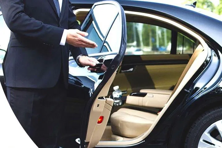 Luxury Private Transfer: Boston to New York - Travel in Style!