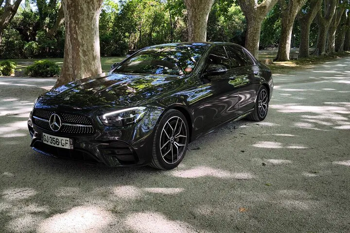 Effortless Arles Arrival: Private Marseille Airport Transfer