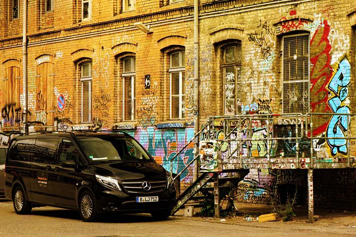 Berlin's Graffiti Art Scene: Private City Tour with Photo Guide