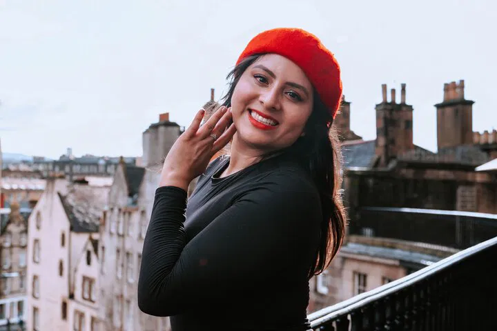 Capture Edinburgh's Charm: Enchanted Private Photoshoot Tour