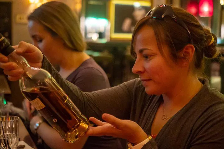 Dublin's Whiskey & Food Harmony: A Tasting Adventure