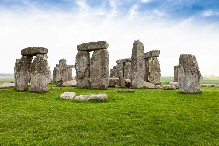 Stonehenge, Windsor, & Bath Day Trip with Lunch