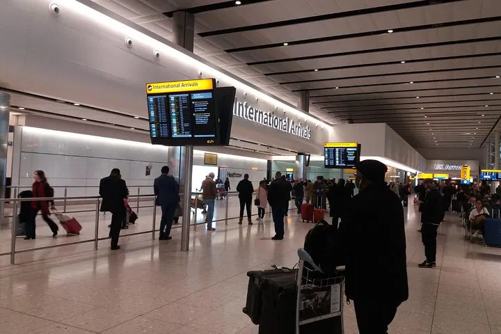 Stress-Free Heathrow Arrival: Private Transfer to Your London Hotel