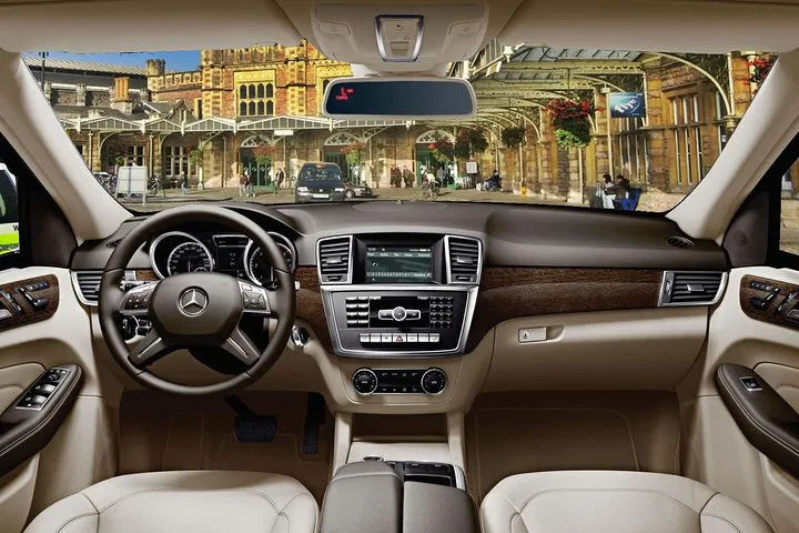 Stress-Free Bristol Airport Transfer: Private Ride from Central Bristol