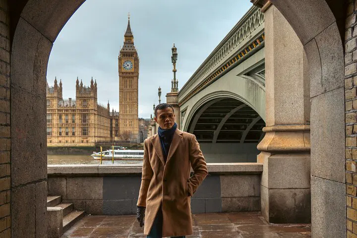 Unlock London's Hidden Gems: Urban Street Photography Walk