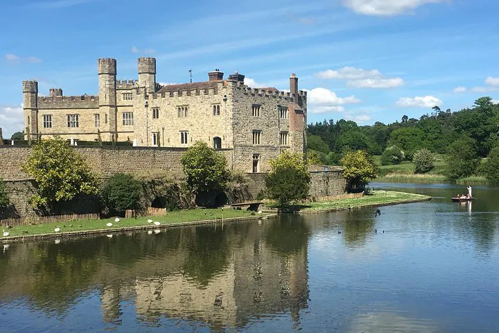 Royal Route: London to Dover Cruise Port with Leeds Castle Private Tour