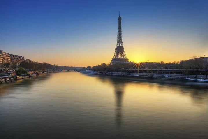 Paris Night Lights Bus Tour with Eiffel Tower Option