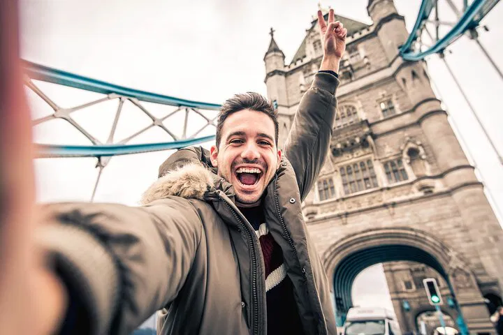 Tower Bridge & Monument: London's Panoramic History