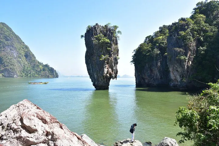 Krabi's Secret Agent Adventure: Bond Island & Hong Island Speedboat Tour