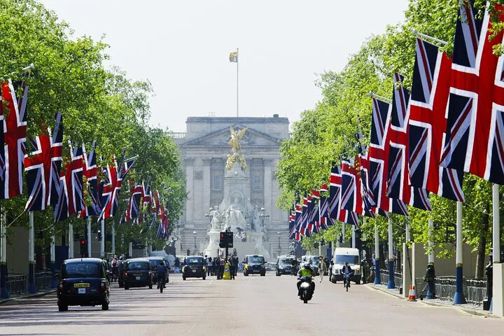 Buckingham Palace, Big Ben & Westminster Abbey Tour