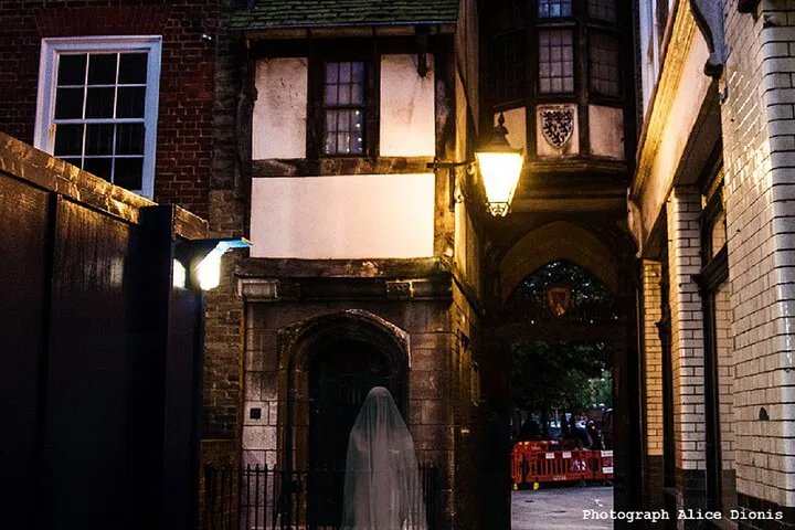 Uncover London's Spectral Secrets: A Paranormal Activity Tour