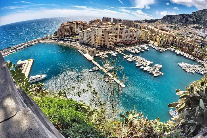 Cannes to Monaco: A Luxurious Private Coastal Excursion