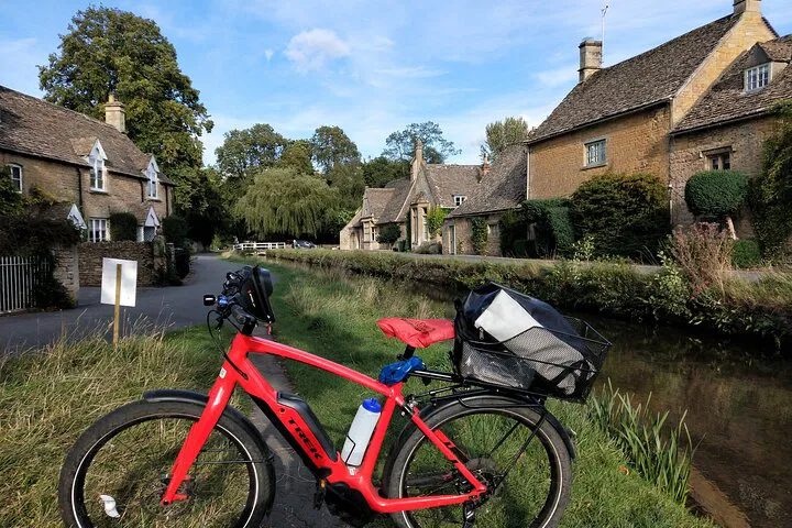 Cotswolds E-Bike Tour: Hidden Villages & Roman Ruins