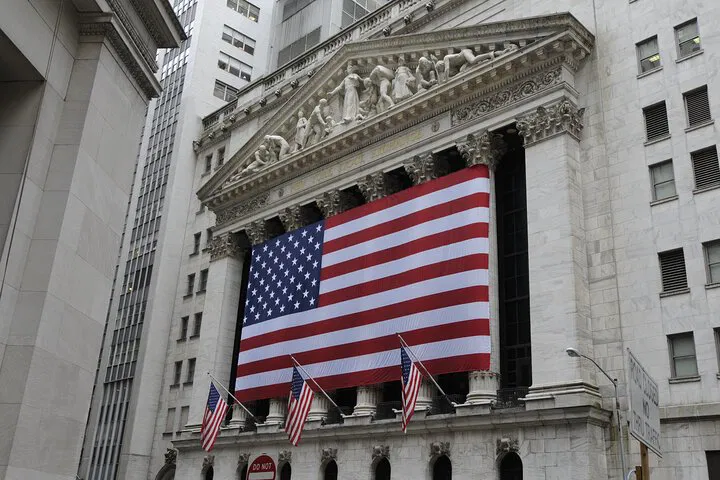 Wall Street Financial Crisis Tour with Finance Expert