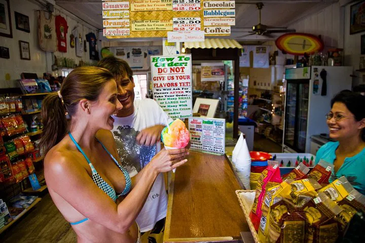 Oahu's Allure: Private Island Tour to Waikiki, North Shore & Dole Plantation