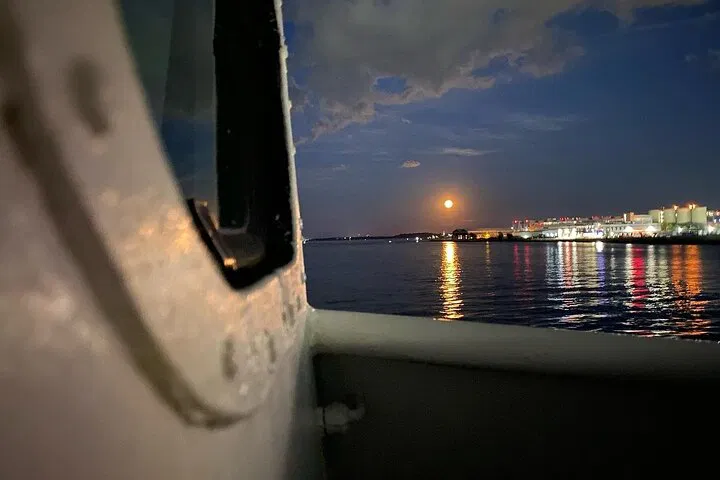Boston Full Moon Cruise: Harbor Lights & Celestial Nights!