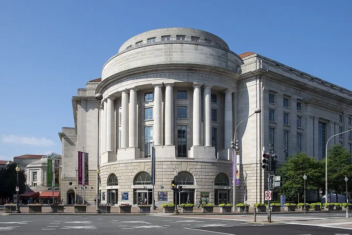 DC Day Trip: Private Rail Tour from NYC with Expert Guide