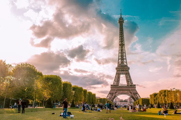Paris's Hidden Gems: An Instagrammable Journey with a Local