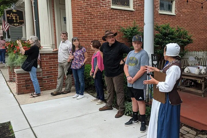 Lititz Historic Walking Tour: Private & Guided (45-Min)