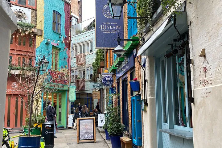Uncover London's Charms: Covent Garden & Theatreland's Hidden Stories
