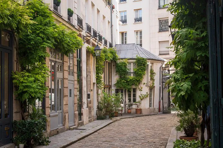 Paris Photography Workshop: Capture City Secrets